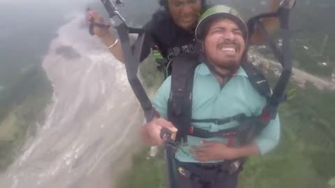 Paragliding India Funny video| scared man| very funny must watch till end
