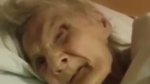 Declaring shahada before Death, An old English Woman Revert Story Subhanallah praise be to God