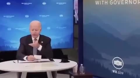 Biden ate something off his chin 🤮🤮🤮