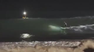 2am Surfing Session 🏄‍♂️🤯