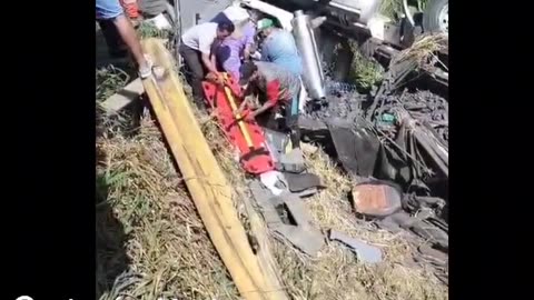 Accidente de un tractocamión en la vía entre San Gil y Bucaramanga