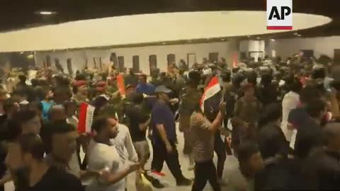 Dramatic pix as protesters occupy Iraq parliament