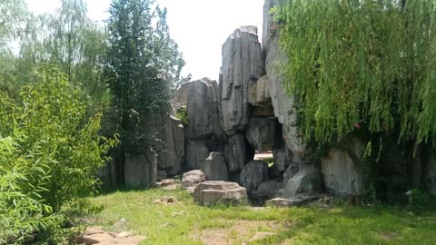 There is a hole in the middle of this rockery