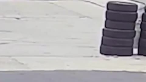 A MAN RANDOMLY SHOOTS AT PASSING CARS USING FAKE GUN