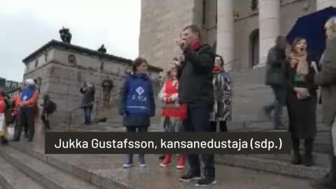Demareiden terveiset kaikille hoitajille kansanedustaja Jukka Gustafssonin (sdp.) suulla