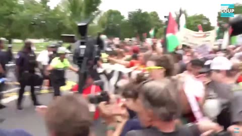 Capitol police have unleashed pepper spray onto PRO-HAMAS supporters…