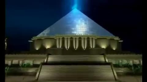 Petr Chobot - Energie pyramid
