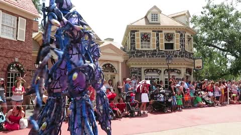 Fantasy Parade Dragon Catches Fire at Theme Park