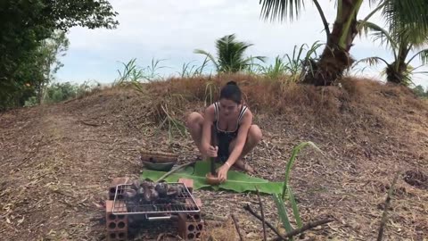 06 AMAZING COOKING How to Catch Snails