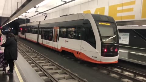 ALICANTE SPAGNA stazioni treni e prezzi della metro confrontati con MERDALIA💩 DOCUMENTARIO GENNAIO 2024 ricordando che nel SUD DELLA SPAGNA LE PERSONE NON HANNO IL RISCALDAMENTO CASA DA PAGARE IN INVERNO e HANNO IL MARE E IL SOLE