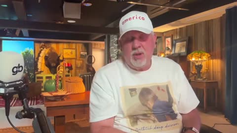 MUST-SEE Glenn Beck's Instant Reaction to Trump ASSASSINATION ATTEMPT.