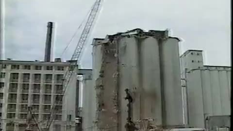 July 21, 1994 - Grain Mill in Indianapolis Makes Way for IMAX Theater, Canal Expansion