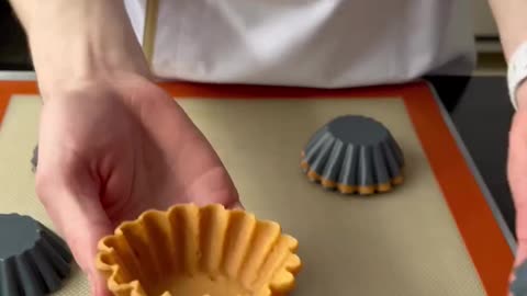 Catch a simple and interesting technique of making tall and wavy baskets for tartlets 🙌🏼 !