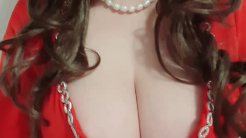 Sexcam4Free.net // Sexy Brunette Woman in Red Dress