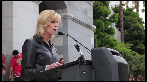 Laura Hayes at Rally Opposing CA SB277