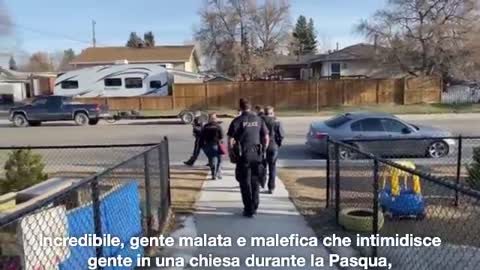 Polish pastor kicks out police from Church on Easter in Canada!!!