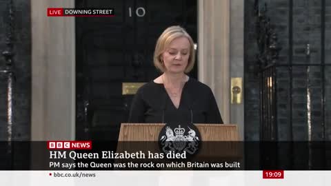 UK PM Liz Truss pays tribute to Queen Elizabeth II @BBC News BBC