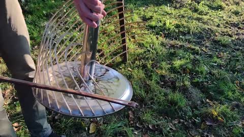 Deep bass Sailophone is a waterphone with some special sonic powers.