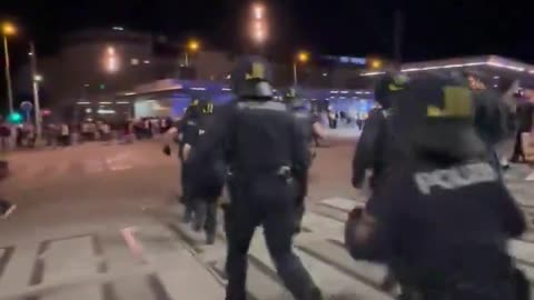 Police had to intervene last night in Vienna to try to stop violent clashes