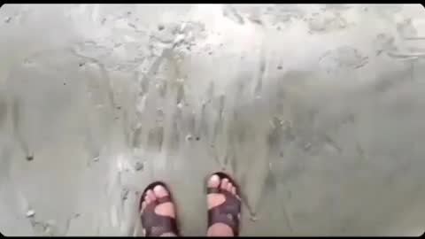 Aquí casual en la playa 😂😂