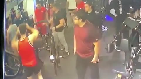 Gym Fight - David vs Goliath🍿🍿🍿