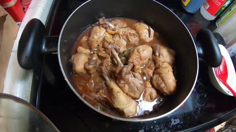 Cooking Filipino Chicken Adobo!