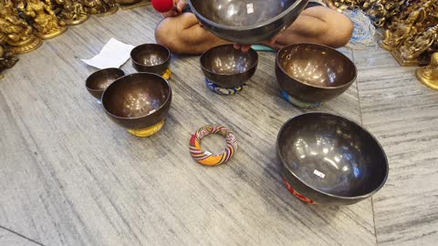 Fullmoon singingbowl