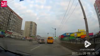 Taxi cab causes crazy pile up