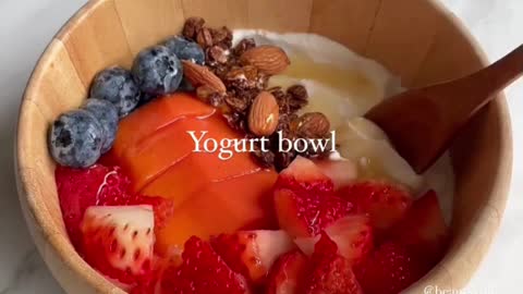 Yogurt bowl!🫶🏼🍓🫐 😍😍😍