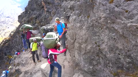 Barranco Wall - Mount Kilimanjaro - How to climb the Barranco Wall