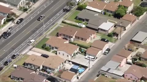 Police Chase Pickup Through South LA