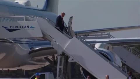 Trump makes a grand entrance into the vibrant state of South Carolina