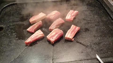 Korean barbecue pork belly(삼겹살)