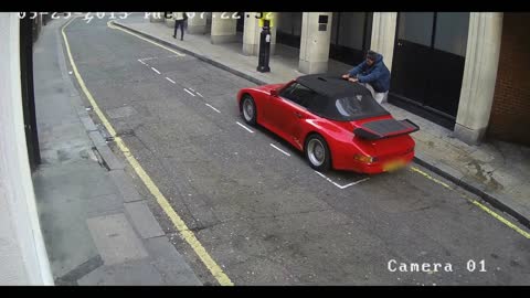 CCTV camera captures thief cutting through Porsche roof