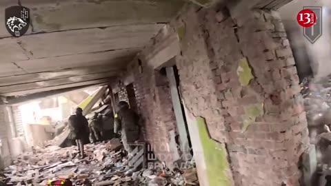 Battle image of Ukrainian soldiers surrounded in the destroyed houses of Avdeyevka