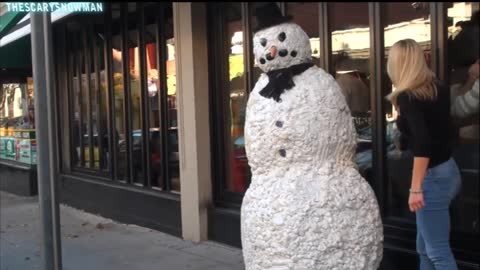 Funny Scary Snowman Hidden Camera