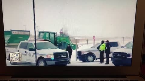 Tractors Overthrow RCMP x Support Trucker Convoy 2022