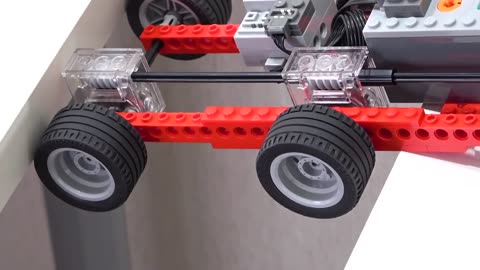 LEGO CAR CROSSES GAPS | mriffi