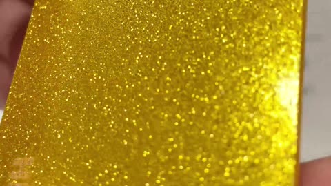 Sparkling Elegance: Unleash the Beauty of Glitter Gold!