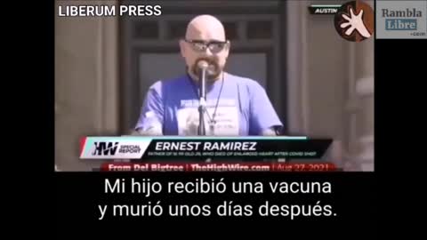 Un padre hundido por la pérdida de su hijo timo vacunado