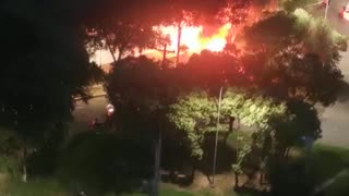 Video: Un vehículo se incendió en el sector de El Cacique en Bucaramanga