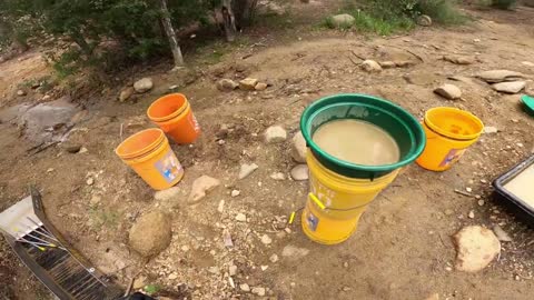 Lots of GOLD In The Hole - Mining Gold - Cache Creek Colorado