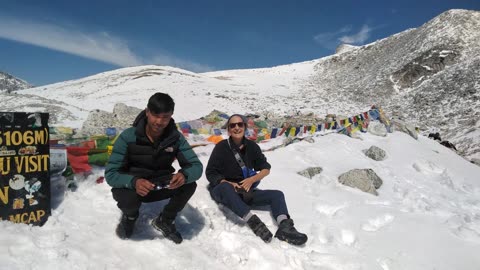 Beautifull scen at larkey pass (5160)m ( famouse trek manaslu circuit trek