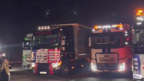 🚨BREAKING: French farmers and truckers blocked the A7 highway