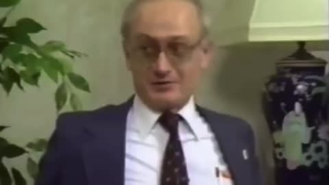 Yuri Bezmenov Explains In The 70's How The United States Population Has Been Captured/Brainwashed!!!