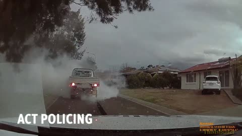 Drunk driver does burnout right in front of police