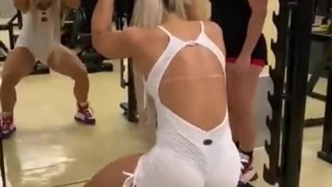Girls At Gym 🤣 Funny Gym Girl & Trainer Brazilian dancing in training