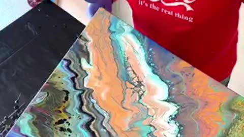 Wow wow amazing paint-pour skill