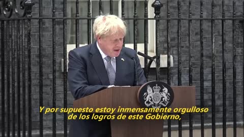 Boris Johnson cae forzado por los suyos