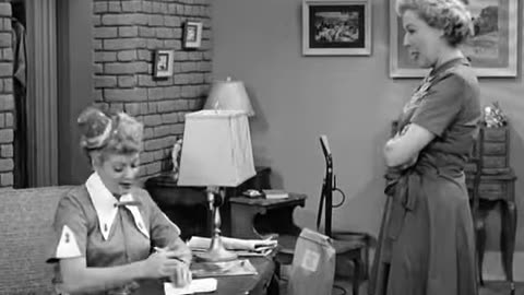 I Love Lucy Season 2 Episode 21 - Lucy Changes Her Mind